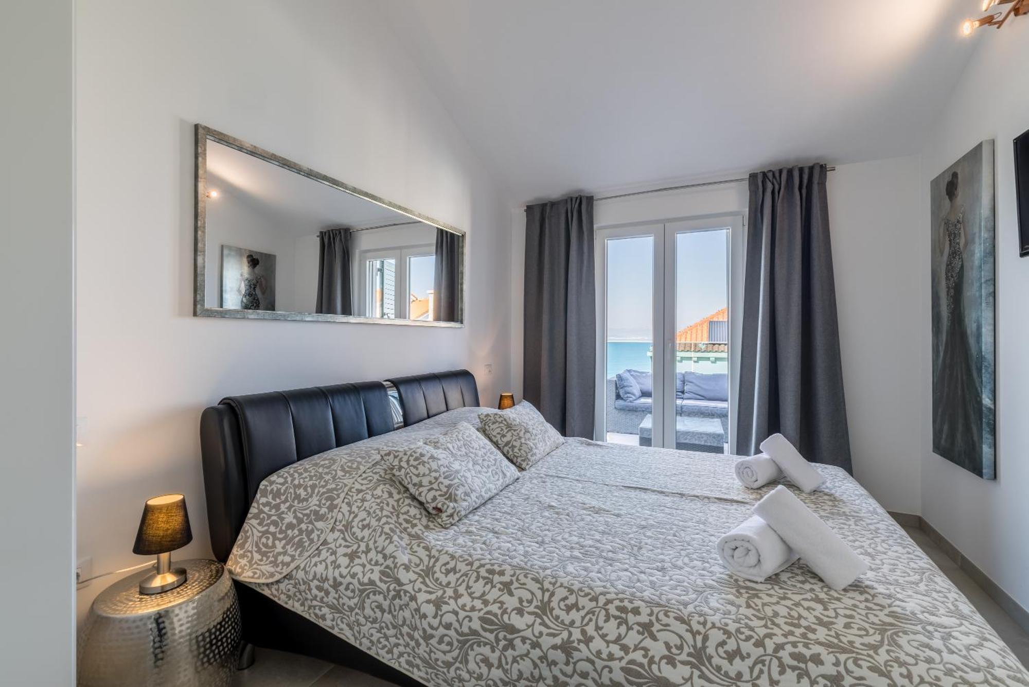 Villa Luce Del Sole Mirce 외부 사진