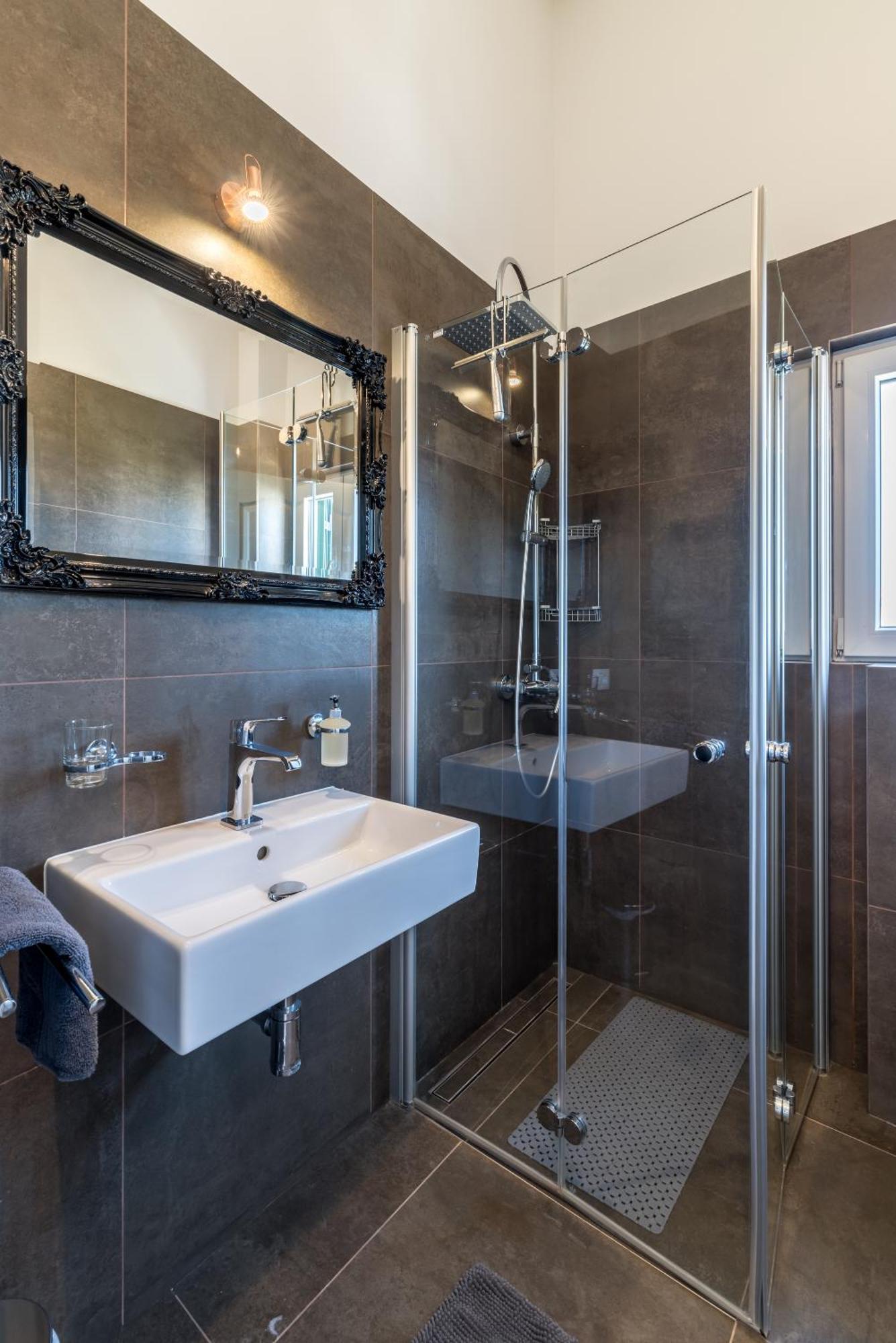 Villa Luce Del Sole Mirce 외부 사진