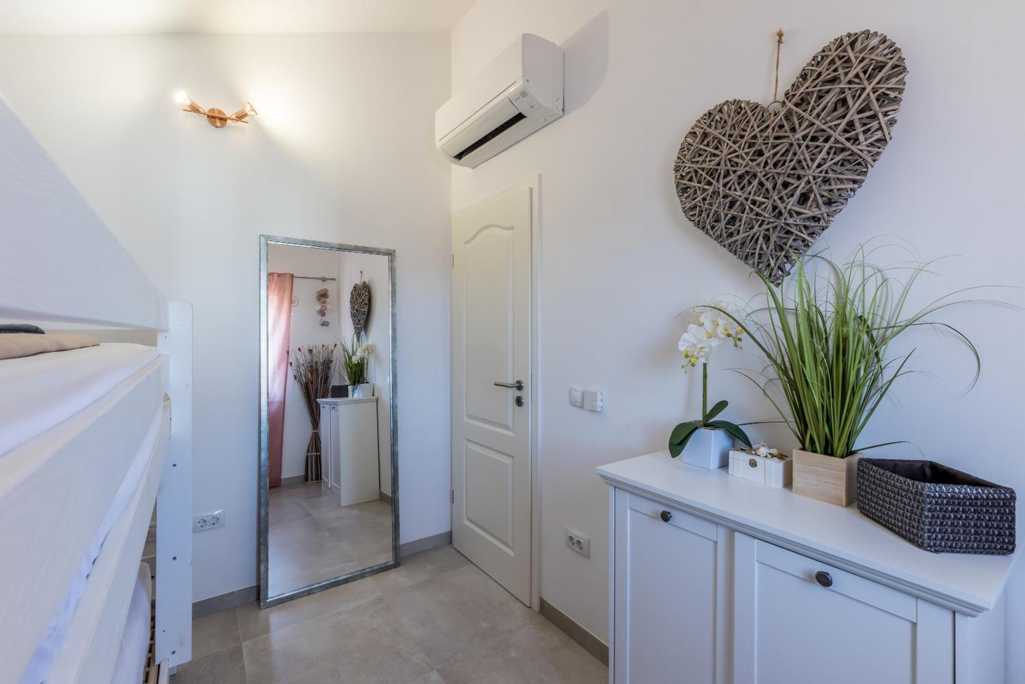 Villa Luce Del Sole Mirce 외부 사진