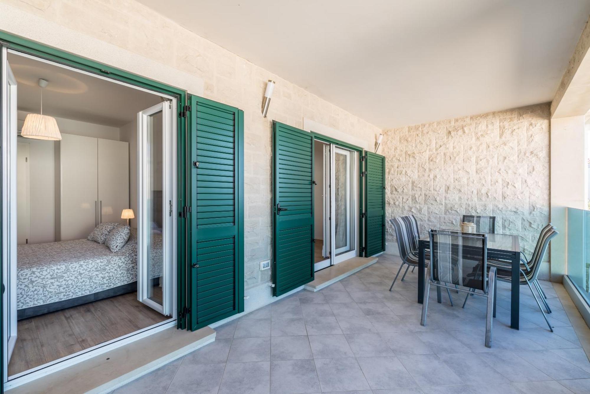 Villa Luce Del Sole Mirce 외부 사진